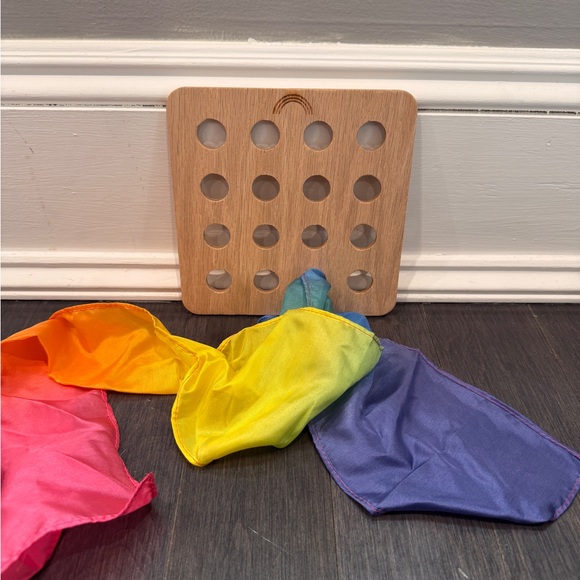 NWOT Sarah’s Silks Wooden Scarf Fine Motor Pulling Toy with Rainbow Scarf Kids - Picture 2 of 6